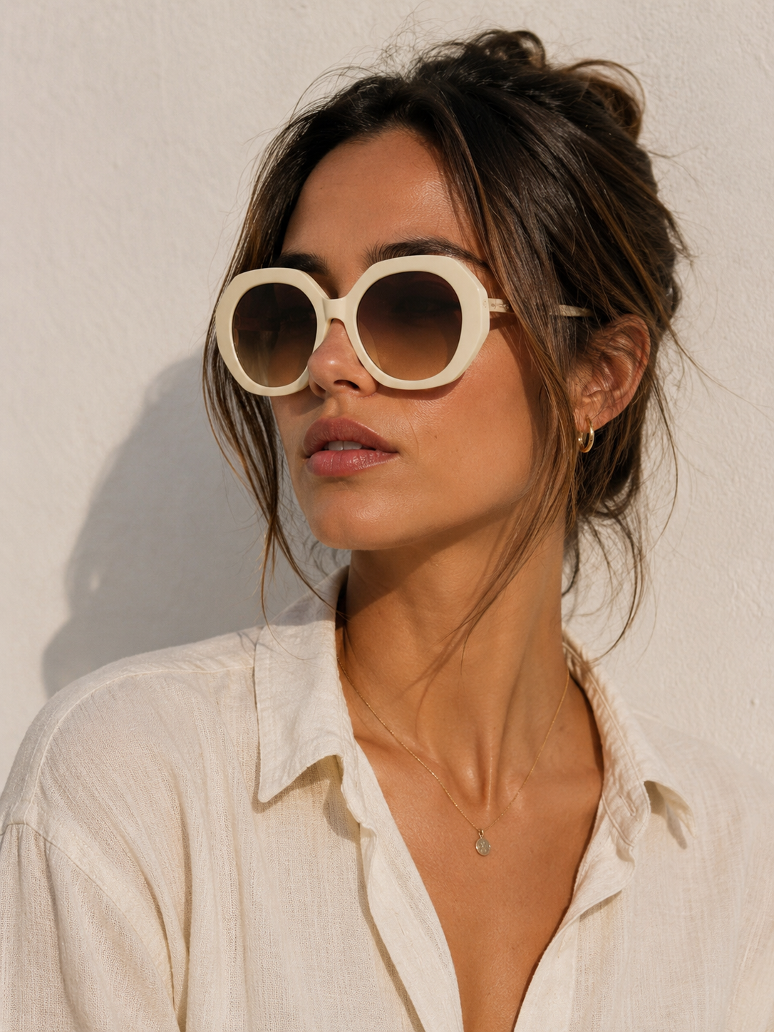 SUNGLASSES