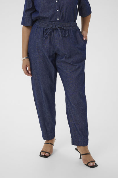 T-SHIRT - PANTS