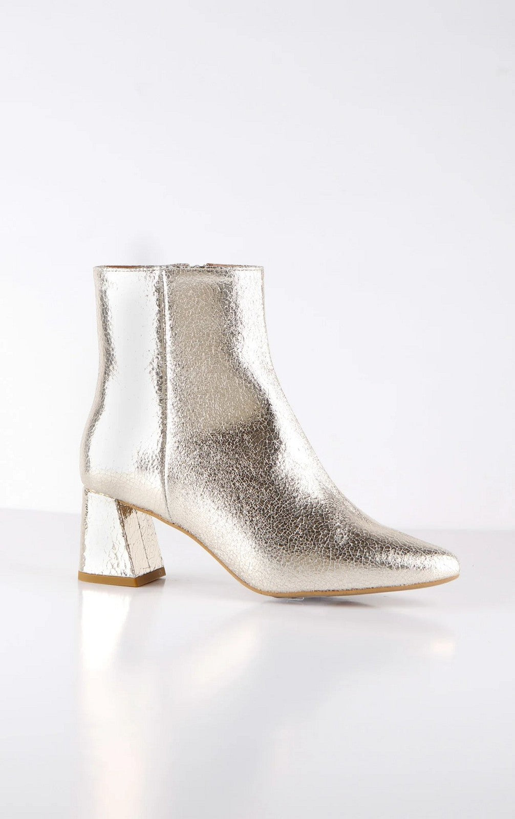 BOOTS - LUGANO