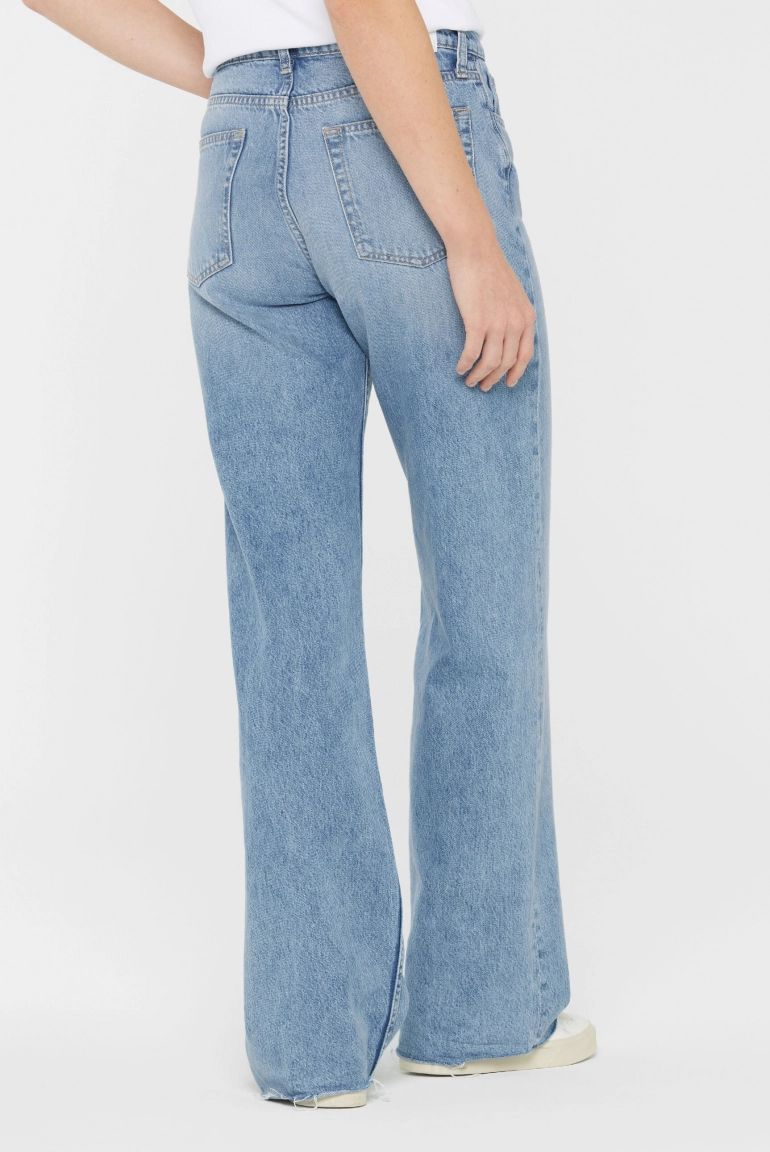 PANTS - PARIS