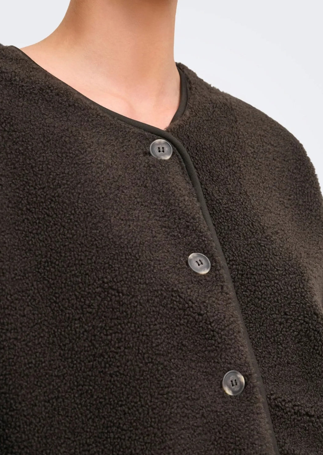 VEST - TELLA